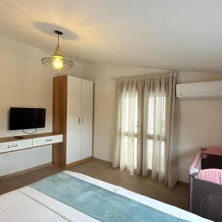 Hotel 1-bedroom & 2-bedroom , By-delmar Golem (Tirana)