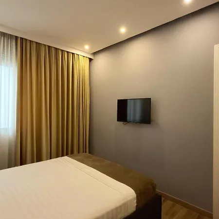 1-bedroom & 2-bedroom , By-delmar 호텔 *