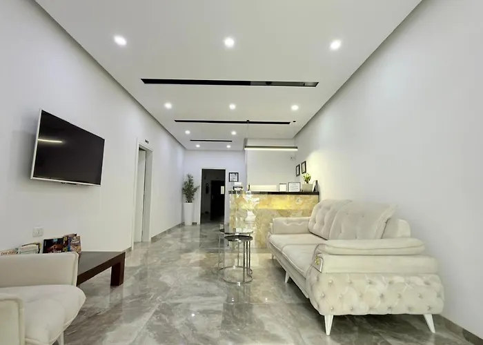 1-bedroom & 2-bedroom , By-delmar *